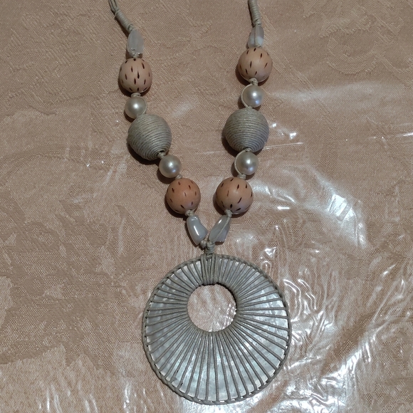 NECKLACE With PENDANT brand Style & Grace - Picture 7 of 11